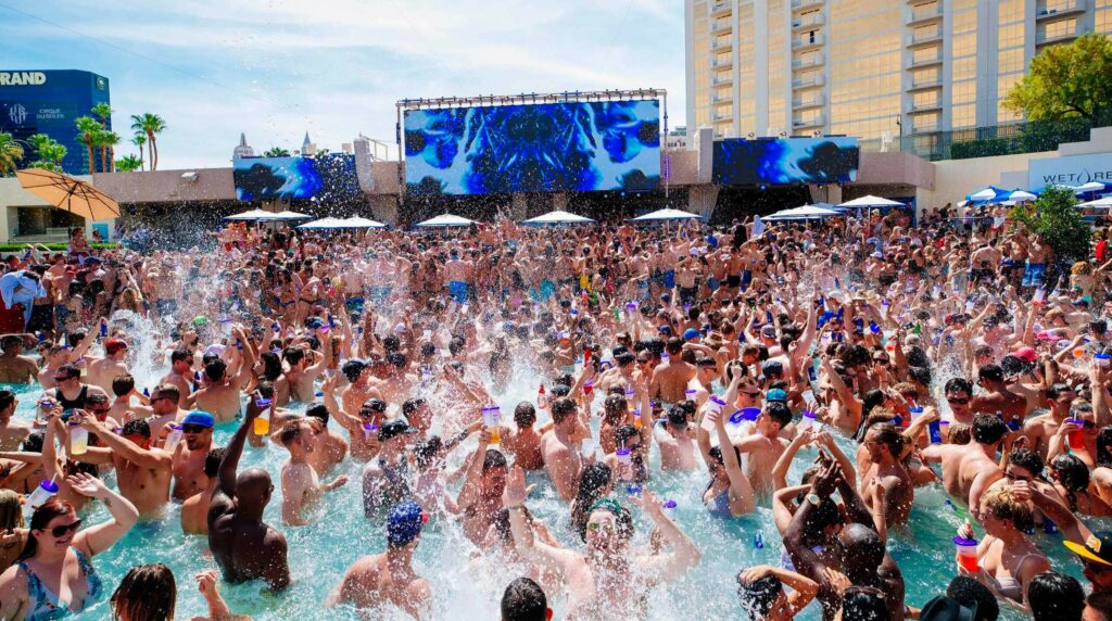 wet republic las vegas